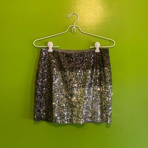 Express sequence mini skirt